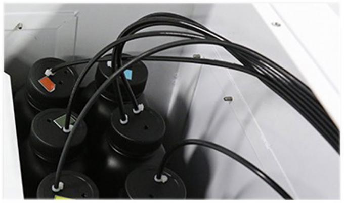 UV επίπεδης βάσης άμεσος CMYK στη μηχανή εκτύπωσης ενδυμάτων για τον ιματισμό 1